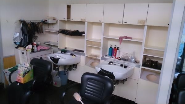 使い古した内装画像・シャンプースペース